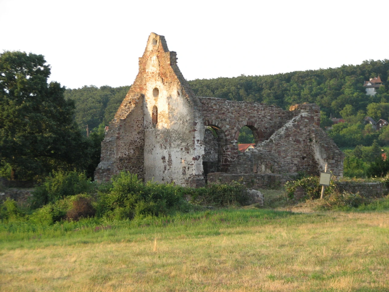 látnivaló címképe