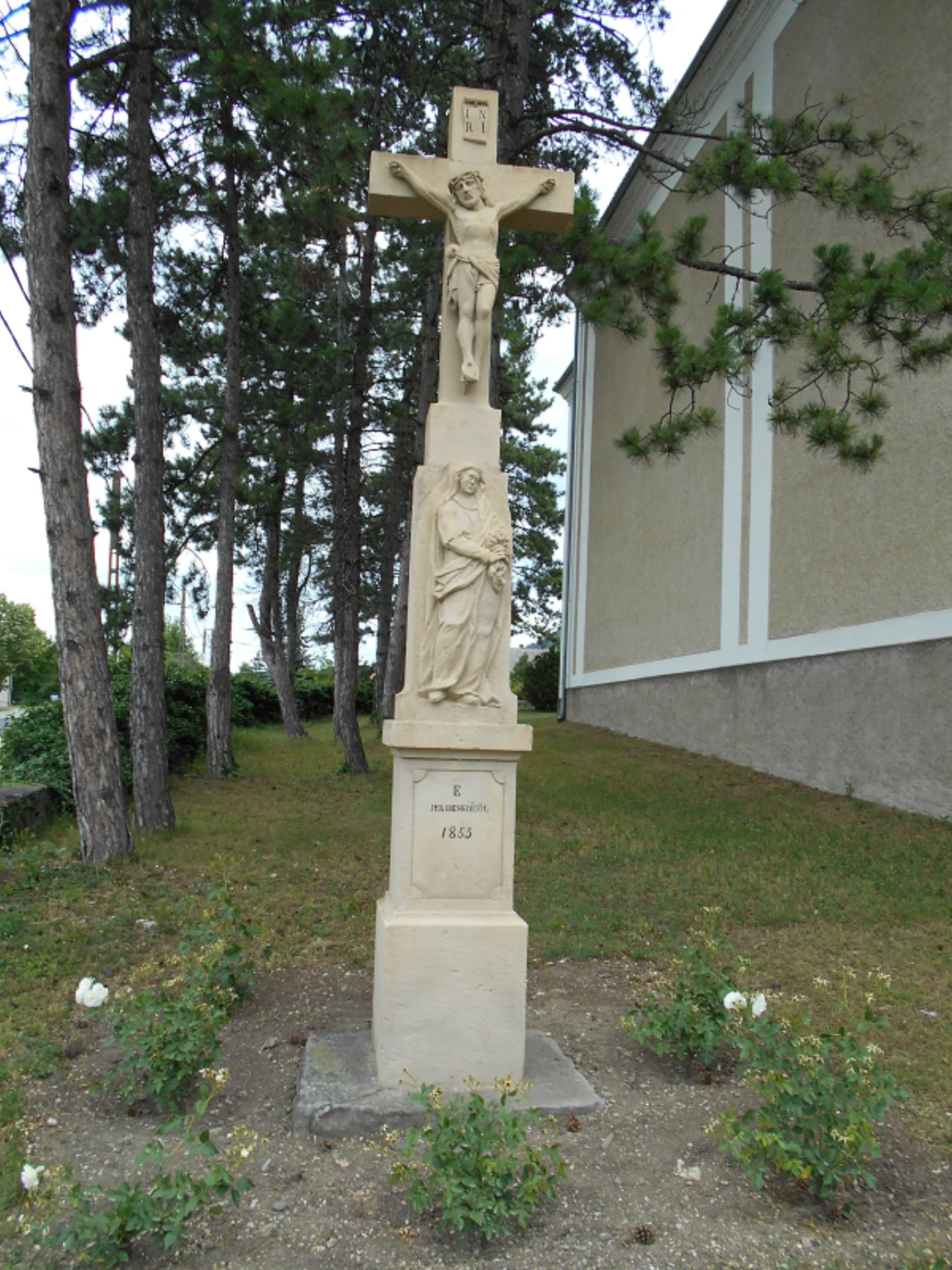 közeli látnivaló címképe