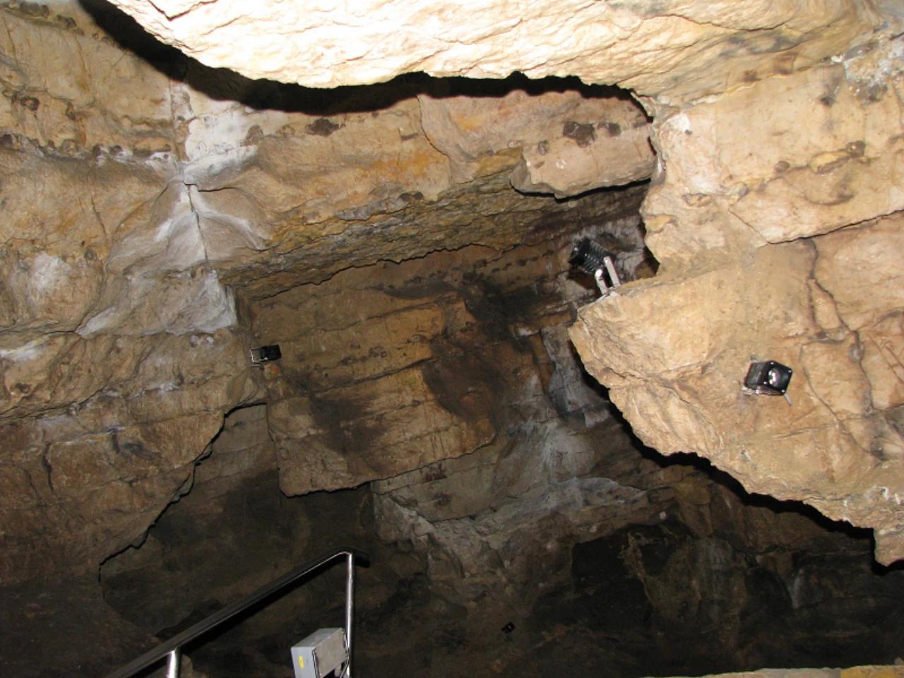 Lóczy-barlang nevü látnivaló 1. számú fényképe