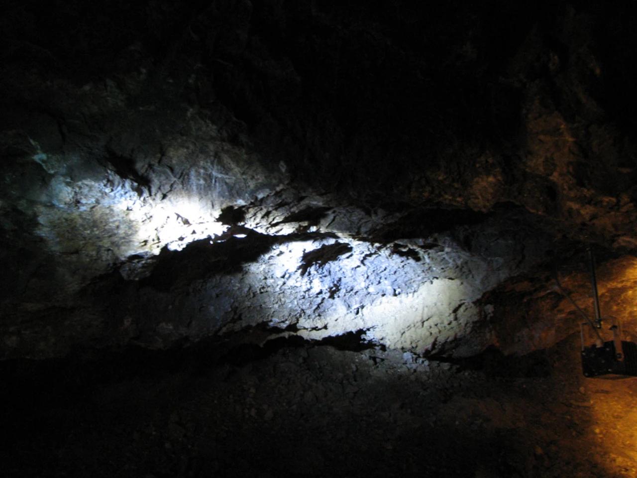 Lóczy-barlang nevü látnivaló 10. számú fényképe