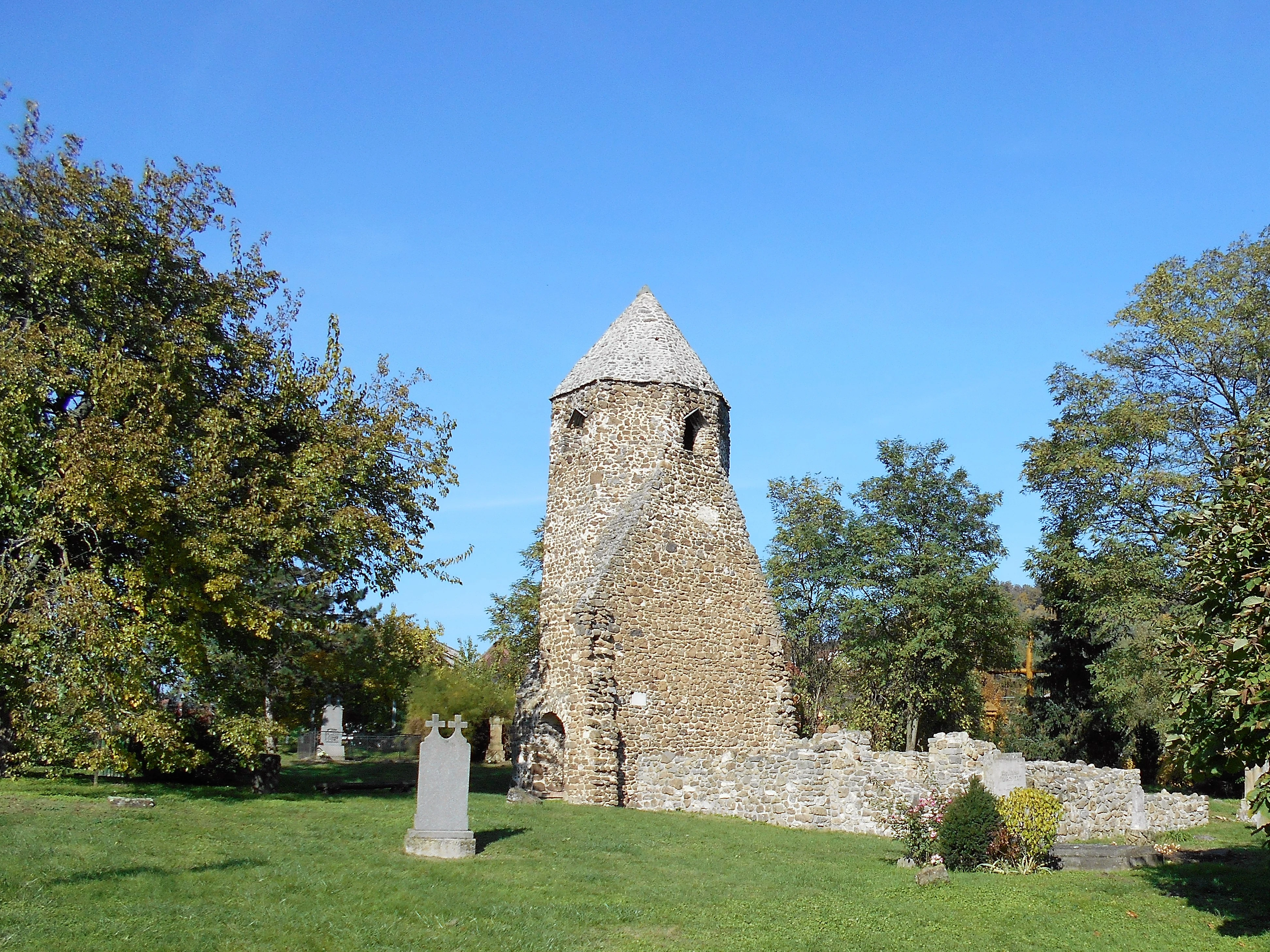 Avasi templomrom látnivaló fényképe Avasi templomrom látnivaló fényképe