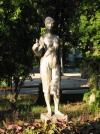 Ifjúság szobor (Galambröptető leány) (Zánka) látnivaló fényképe