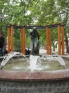 Vízbelépő lány szobor (Balatonboglár) látnivaló fényképe