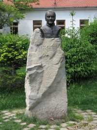 látnivaló címképe