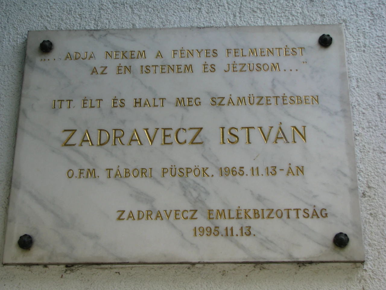 közeli látnivaló címképe