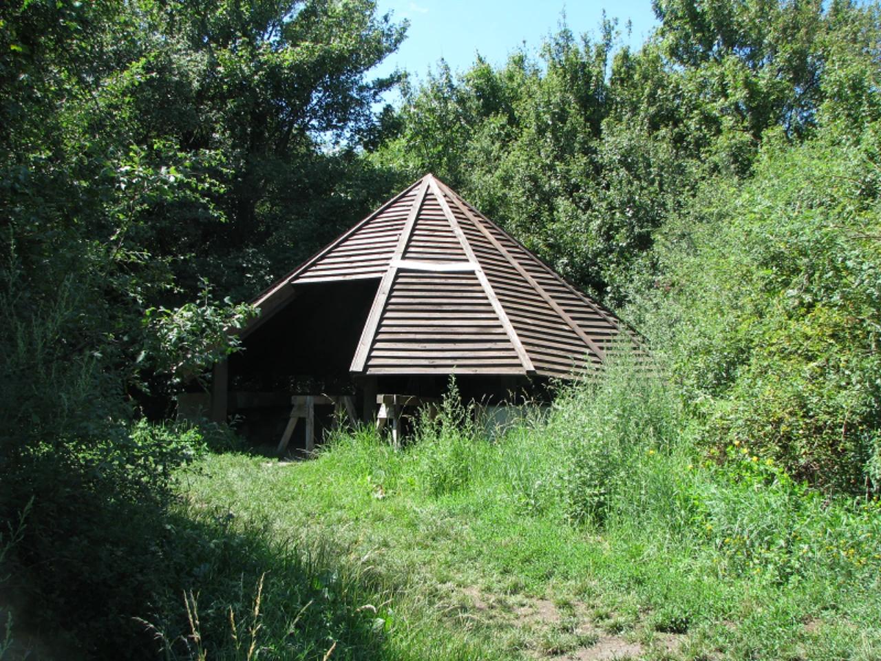 látnivaló címképe