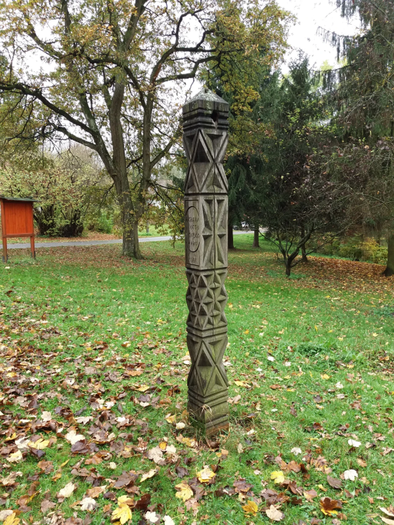 közeli látnivaló címképe