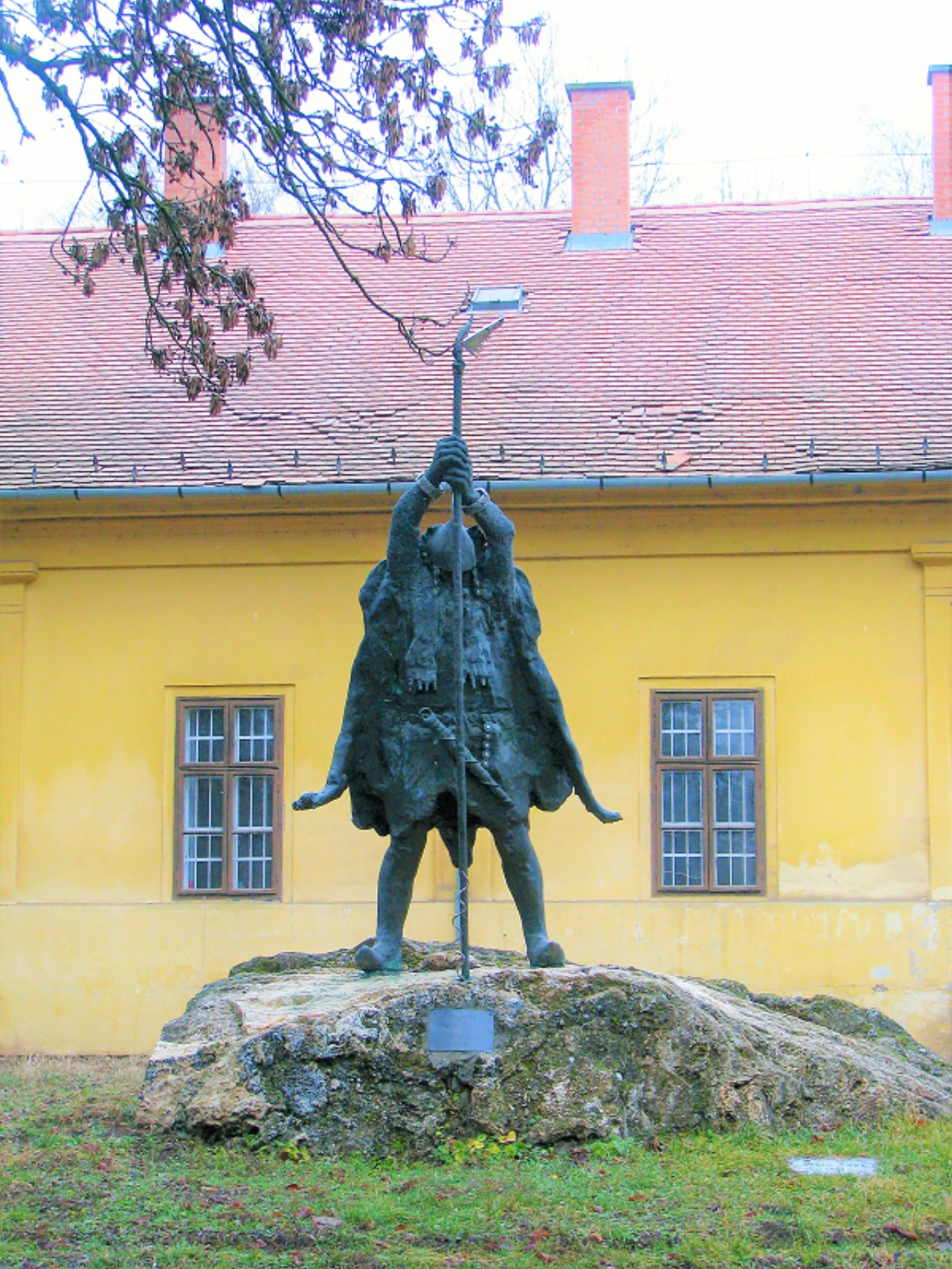 közeli látnivaló címképe