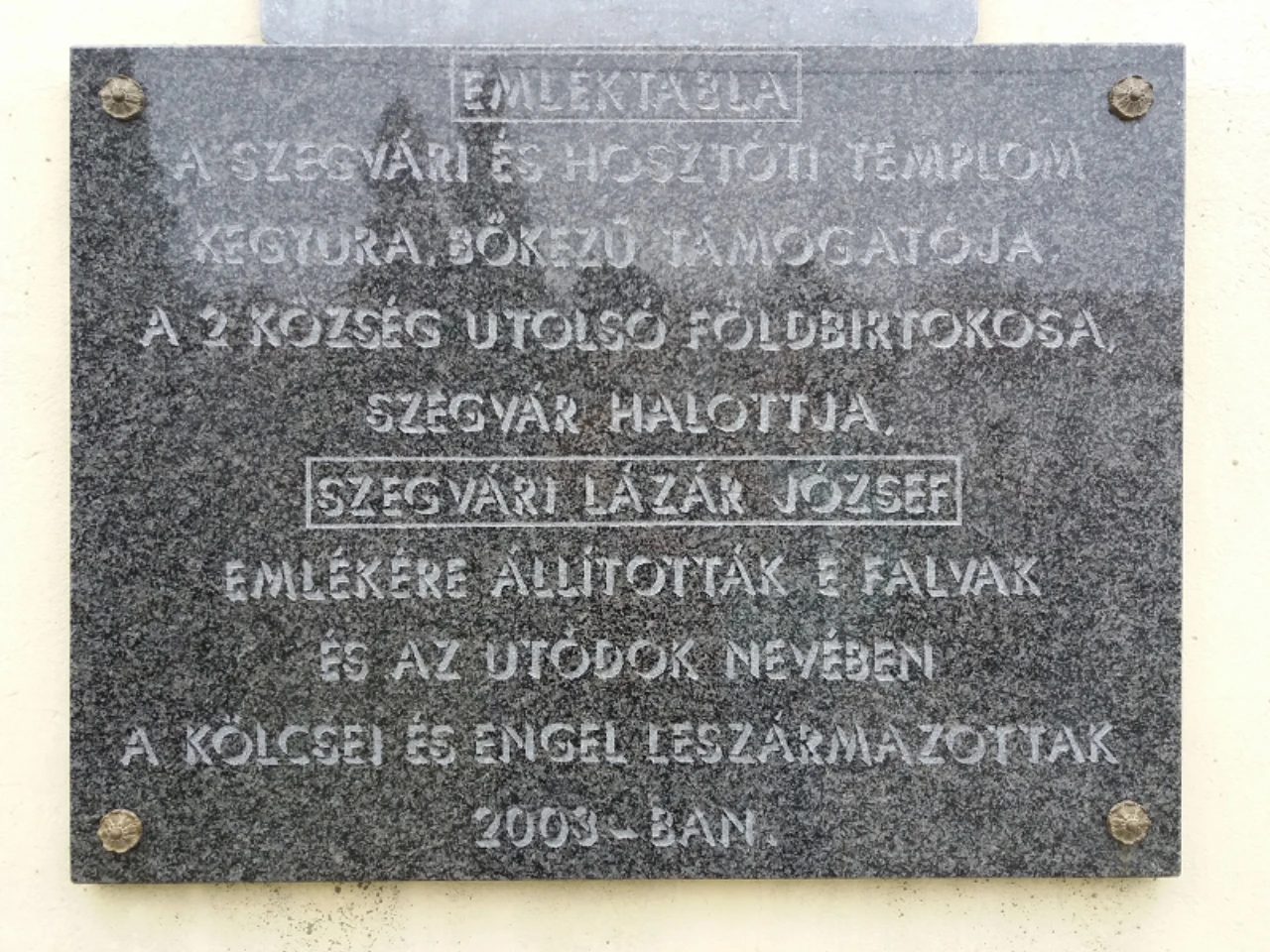 közeli látnivaló címképe