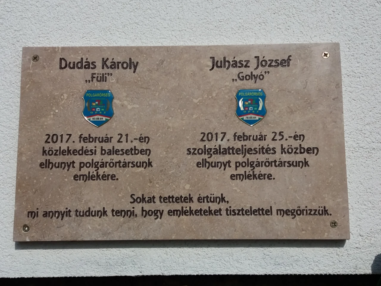 közeli látnivaló címképe