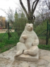 Ülő medve szobor (Budapest XI. kerület) látnivaló fényképe