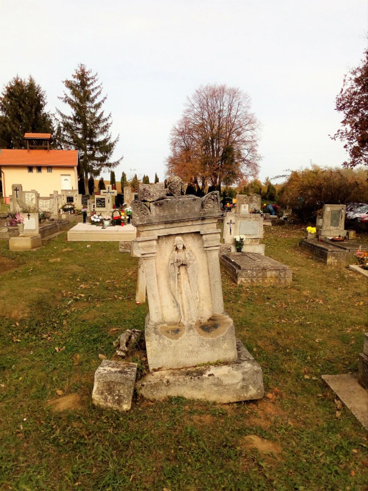 Kereszt, feszület (temetőben) nevü látnivaló 2. számú fényképe