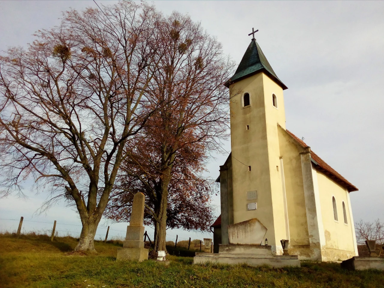 közeli látnivaló címképe
