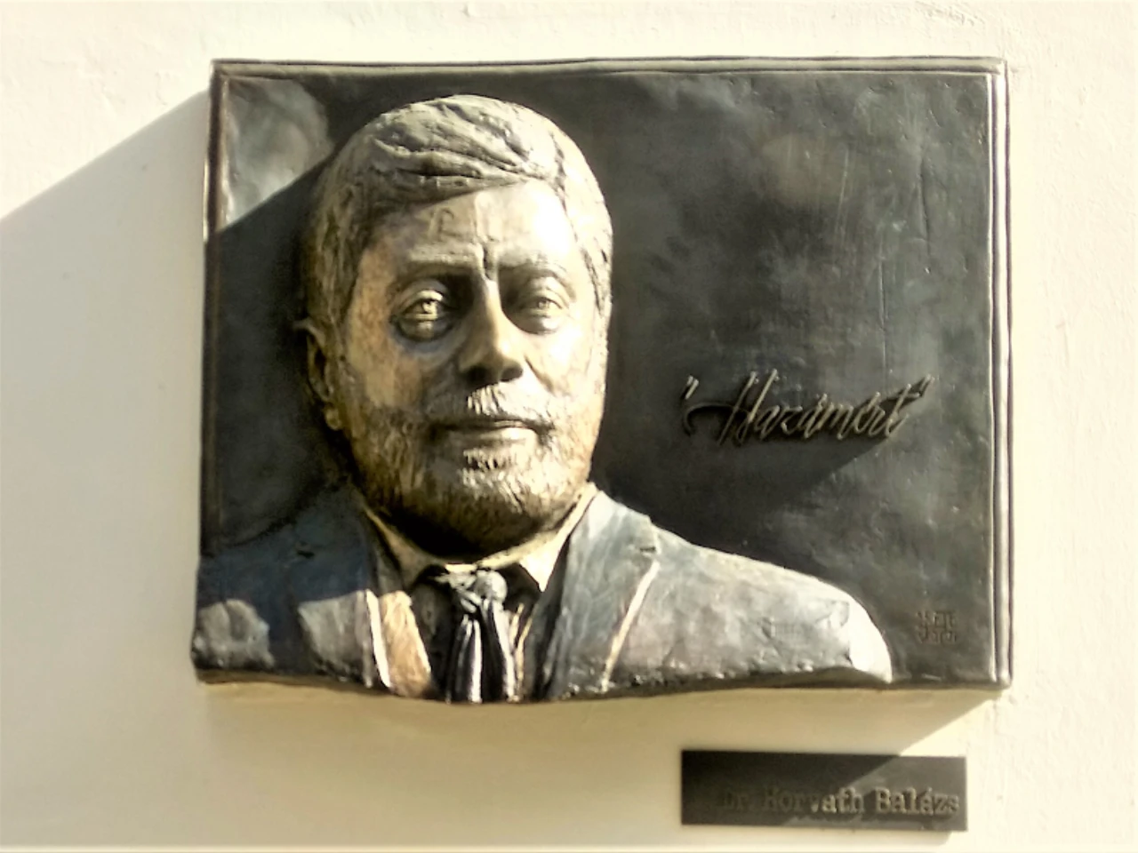 közeli látnivaló címképe