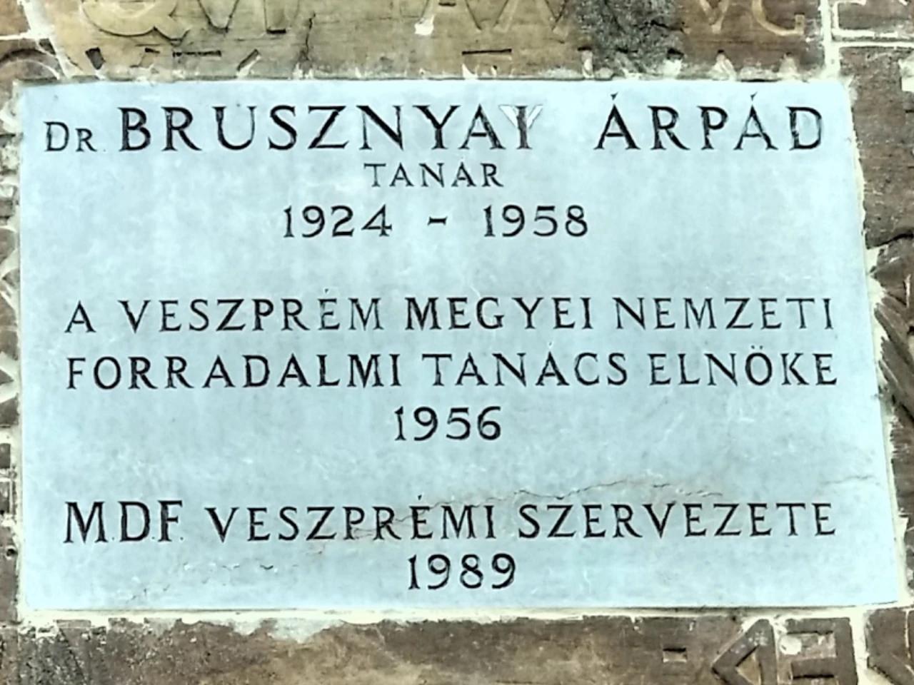 látnivaló címképe
