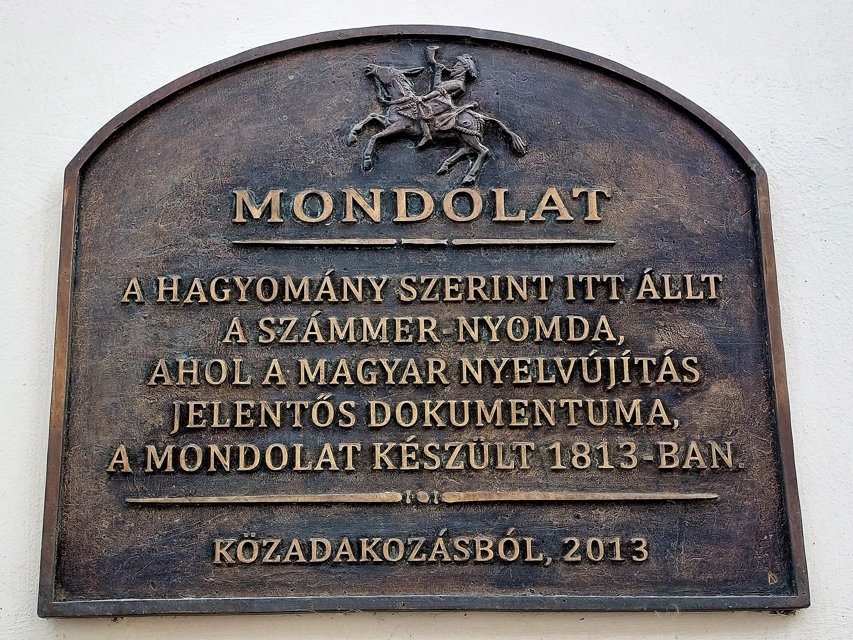 közeli látnivaló címképe