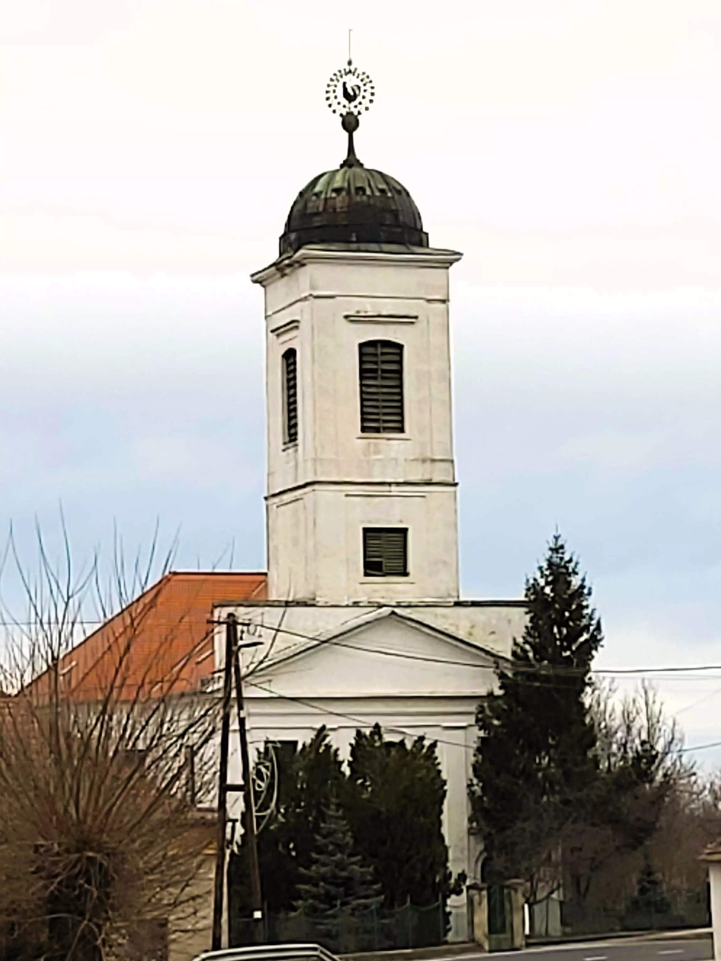 közeli látnivaló címképe