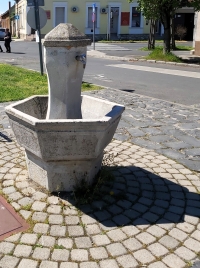 látnivaló címképe