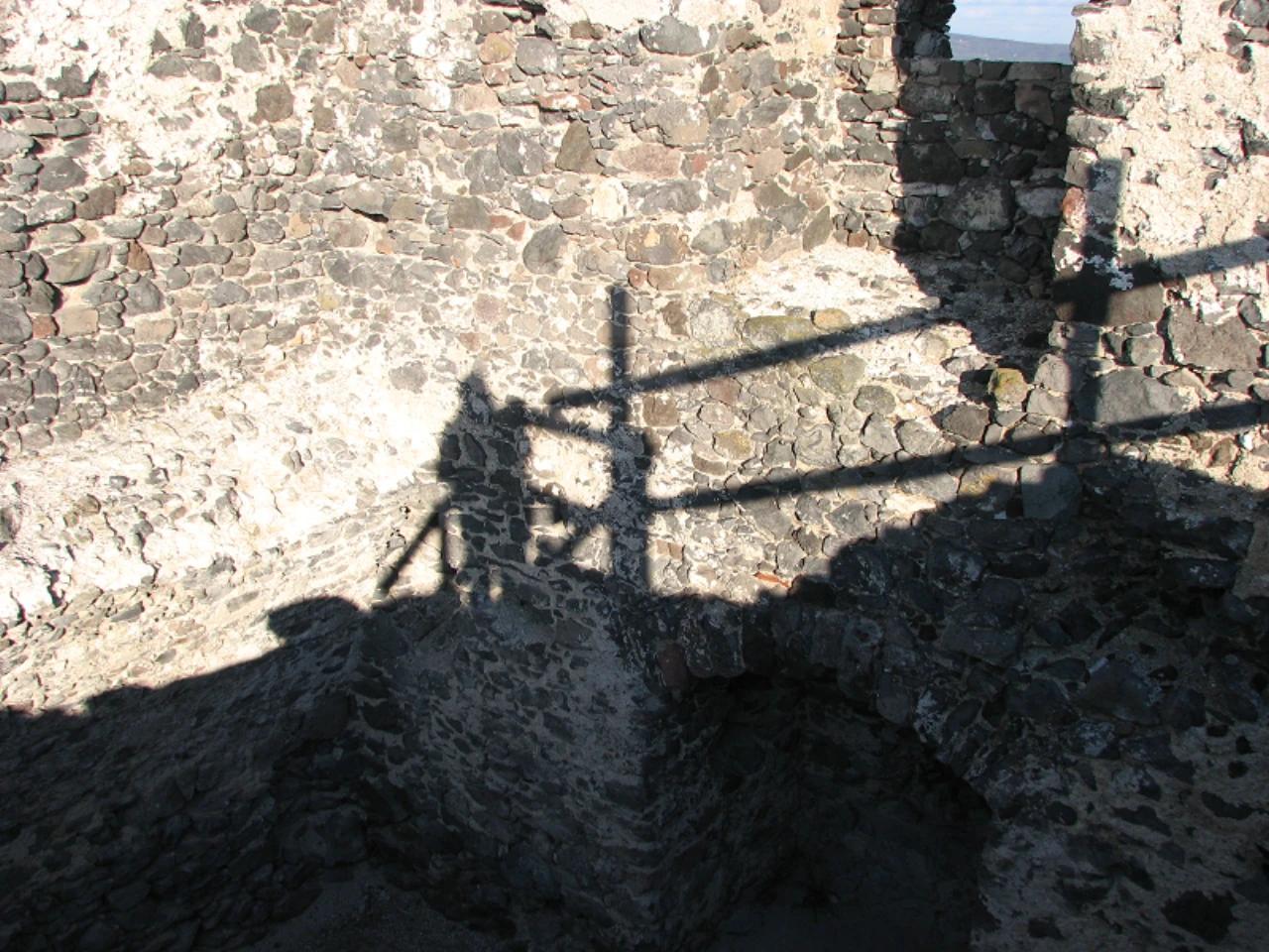 Csobánc vára (Gyulaffy-Pethő vár) nevü látnivaló 24. számú fényképe